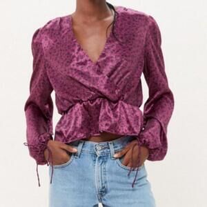 Urban Outfitters Women Purple Silk Satin Floral Long Sleeve Peplum Blouse Top XS